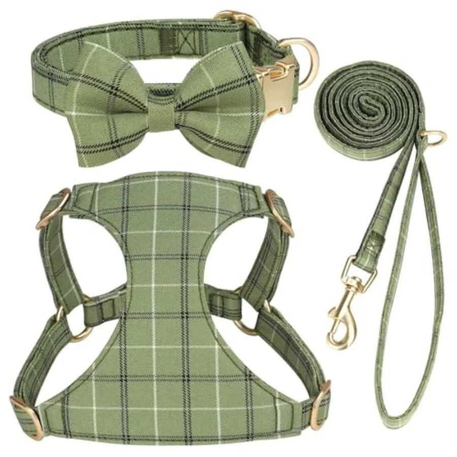 This coordinated harness, collar and leash combo is perfect for the style conscious dog or cat!   And,  just look at that bowtie!  Not to mention, the decreased strain upon your pet's shoulders and neck on longer walks.